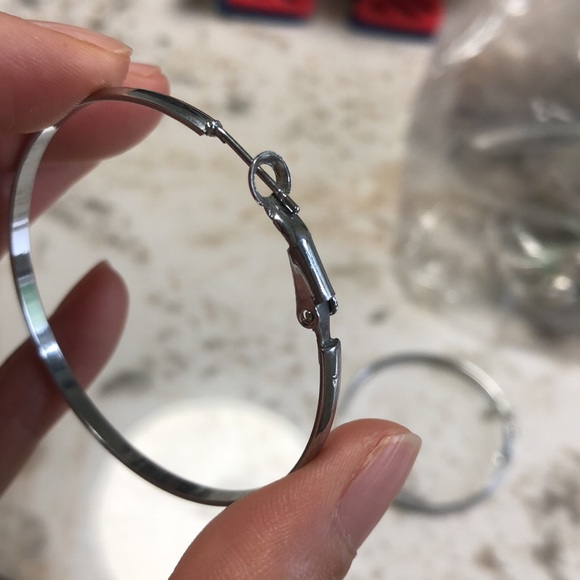 earring - Picture 3 of 3